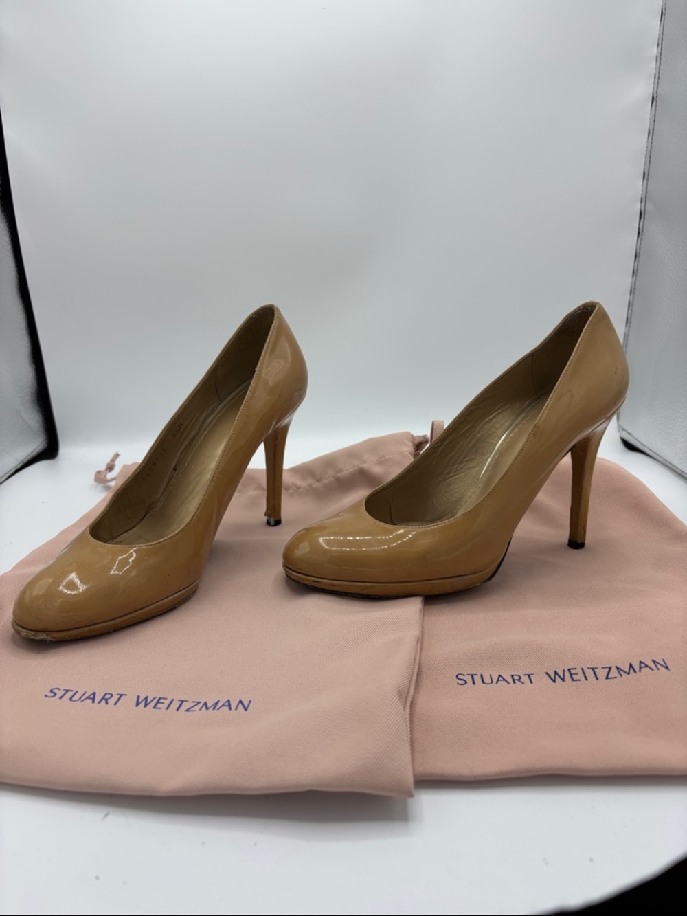 Stuart Weitzman Tan Patent Leather Pointed Toe Pumps